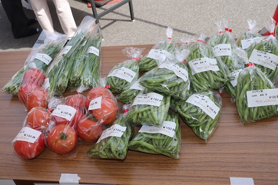 朝市樟葉野菜2.jpg